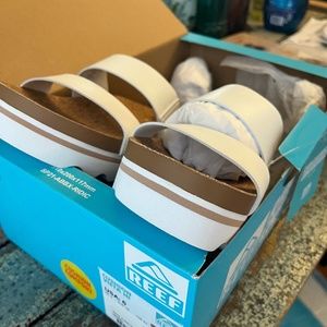 Reef Women's Cushion Vista Hi Sandals